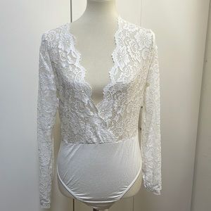 New without tags lacy bodysuit size XL white